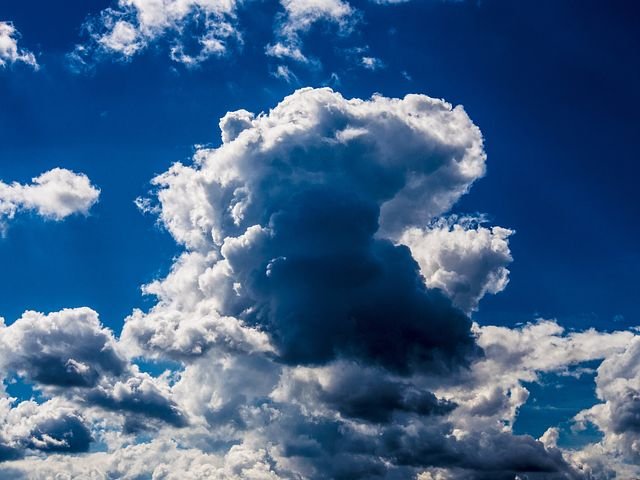 clouds-871718__480.jpg