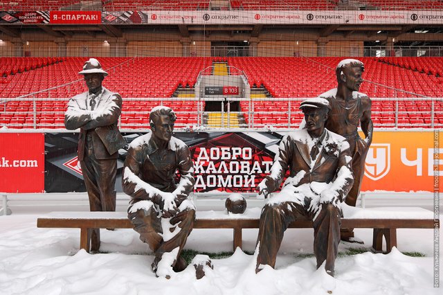 sculpture of the Starostin brothers Moscow Spartak Stadium Otkritie Arena