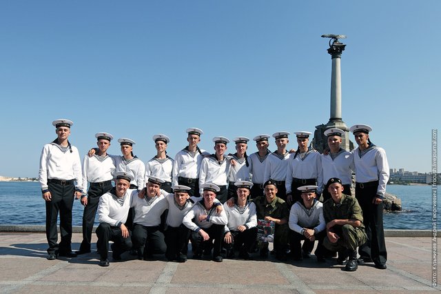 моряки Черноморского флота в Севастополе