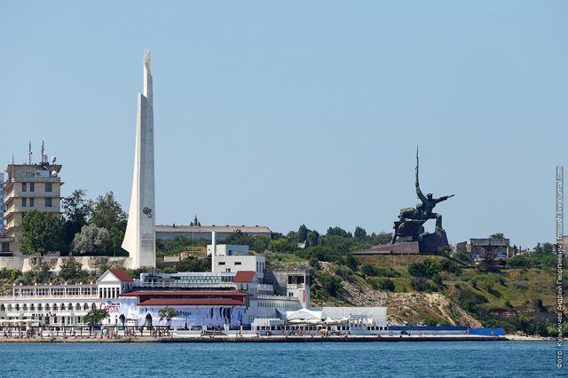 Обелиск Городу-герою Севастополю