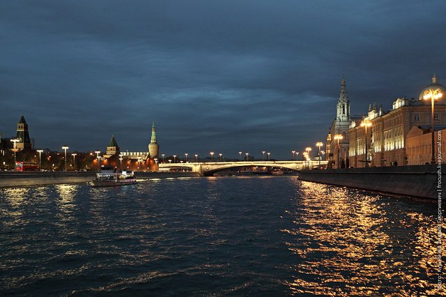 Walk around the Moscow River evening photo