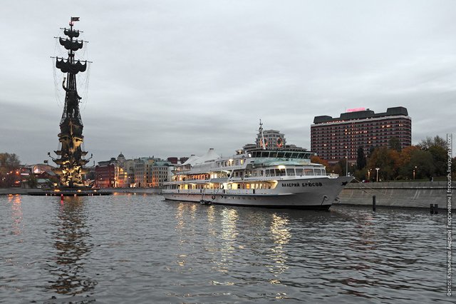 Motor ship Valery Bryusov