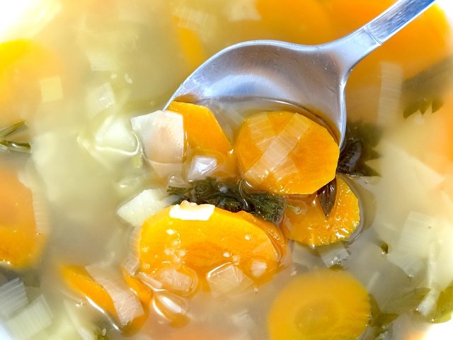 vegetable-soup-445160_1280.jpg