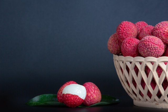 red-lychee-fruit-placed-basket_1150-13637.jpg