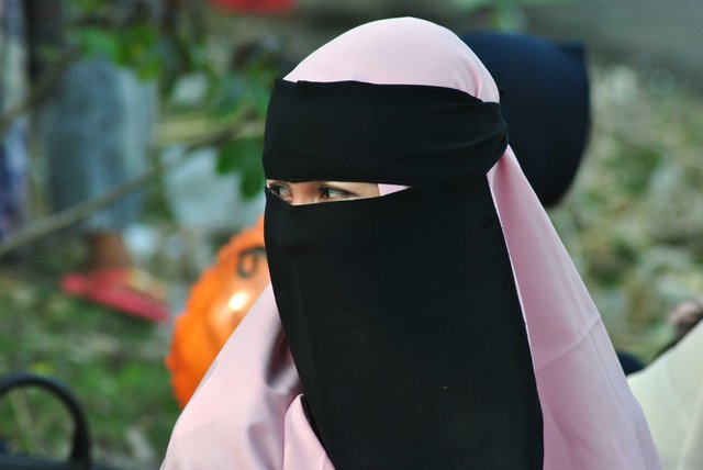  Wanita  Hijab Bercadar  Hijab Casual