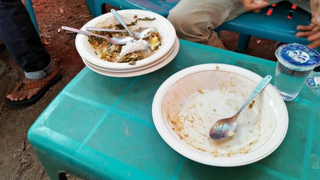 Menu Makan Siang Saat Kenduri Pesta Steemit