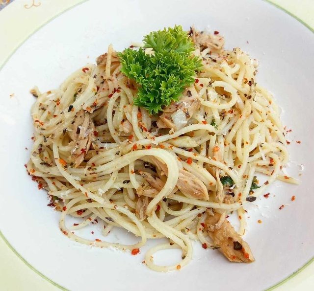 Featured image of post How to Make Resep Spaghetti Aglio Olio Tuna