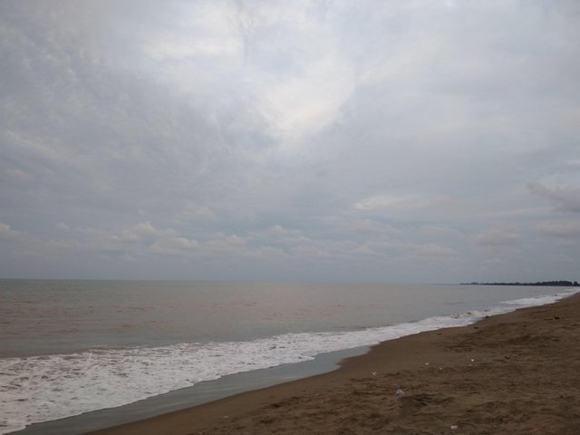 View Of The Beach In The Afternoon Pemandangan Bibir Pantai