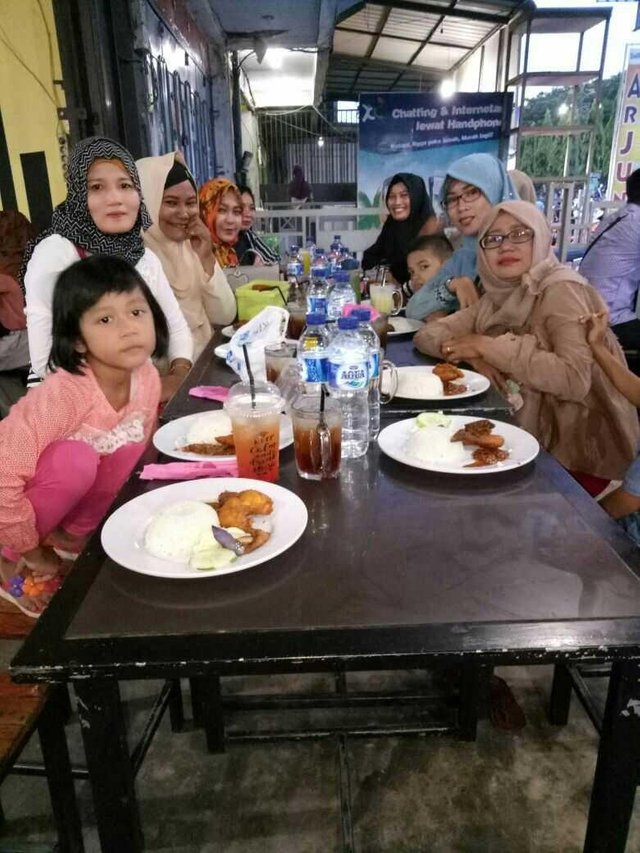 Buka Puasa Bersama Steemit