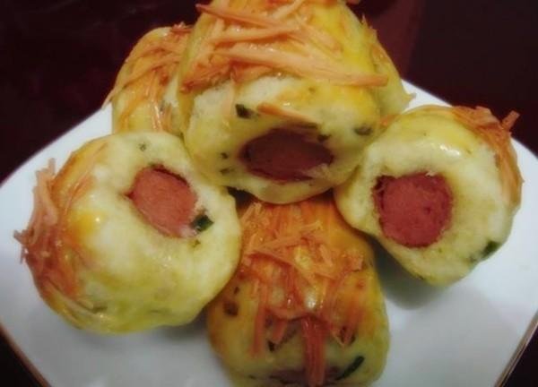 Cassava Cake Rolls Cheese Sausages and How to Treat them 