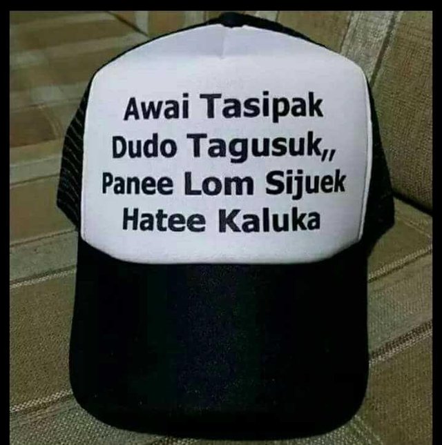 Di Topi Juga Bisa Diisi Kata Kata Steemit