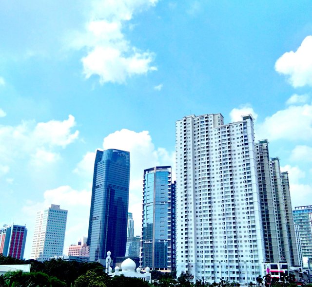 Megah Dan Cantik Gedung Pencakar Langit Yang Ada Di Jakarta Steemit