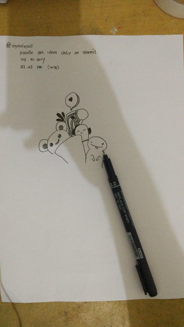 Doodle art made only with black pen