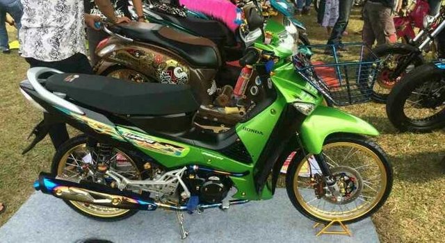 56 Gambar modifikasi motor honda supra x 125 Terbaru