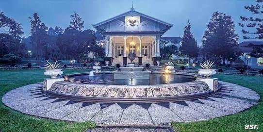 Istana Cipanas Steemit