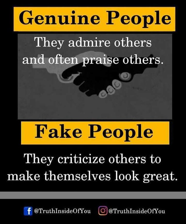 8 Differences Between Genuine & Fake People 