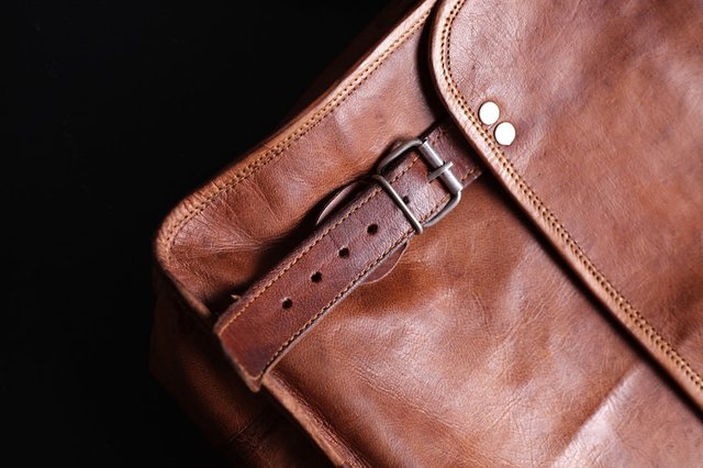 leather travel bags for men