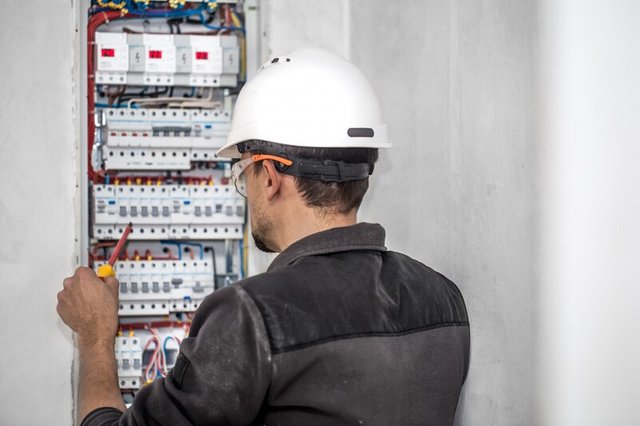 emergency electrician