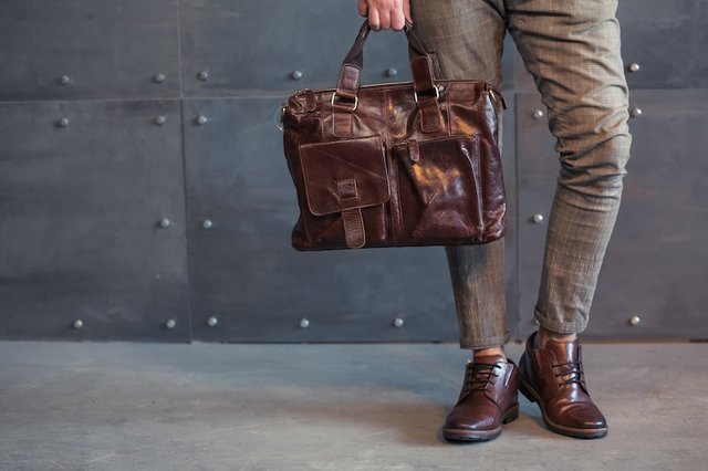 leather fanny packs