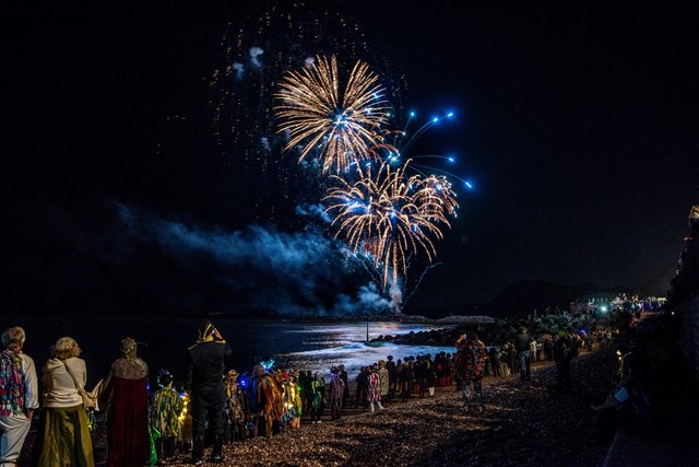 Fireworks and procession on the last night - Source