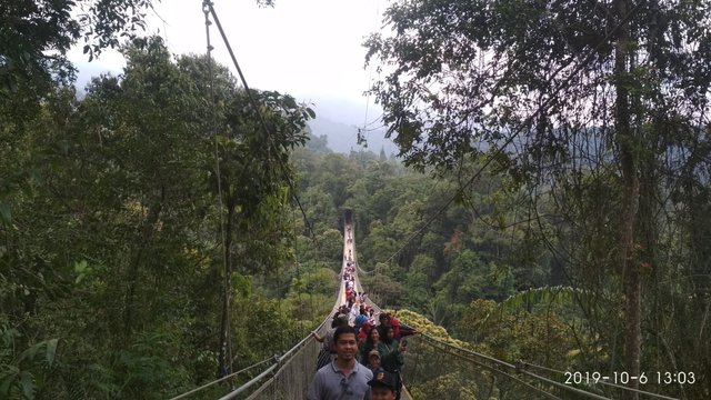 "Situ Gunung" Suspension bridge 