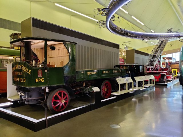 Riverside Museum: Glasgow (SCOTLAND).jpg