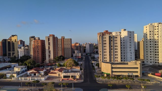 Coronavirus updatesituation in Venezuela: Calles vacías, música de fondo.