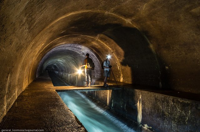 Underground rafting under the Lviv opera [video]