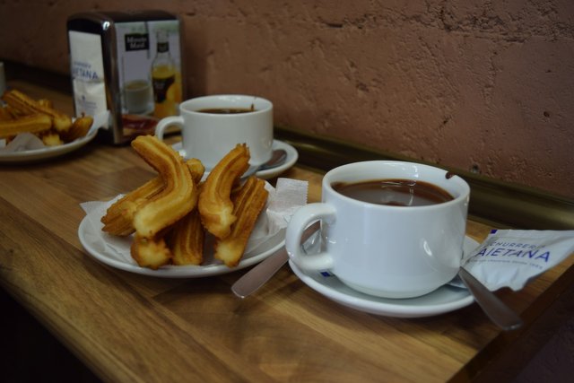 Churros and chocolate!