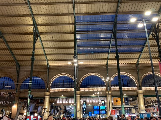 Gare du nord train station