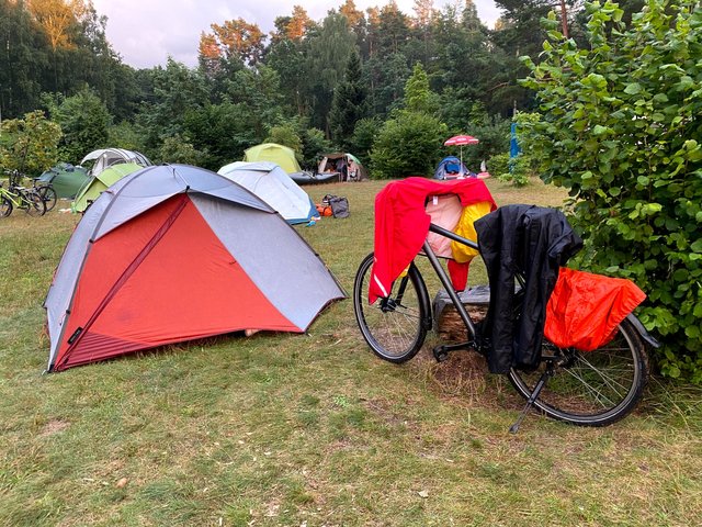 My home for tonight for about 15 EUR (laundry stand included)