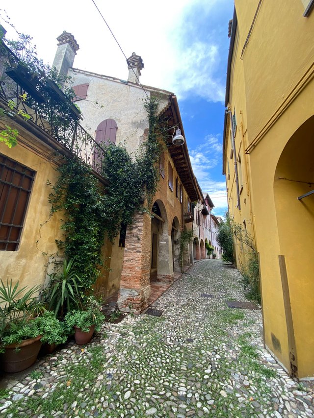 Old cobbled streets of Treviso
