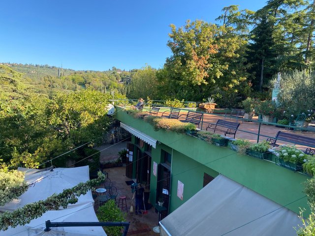 And may be a second coffee with a view on the upper terrace? Why not!