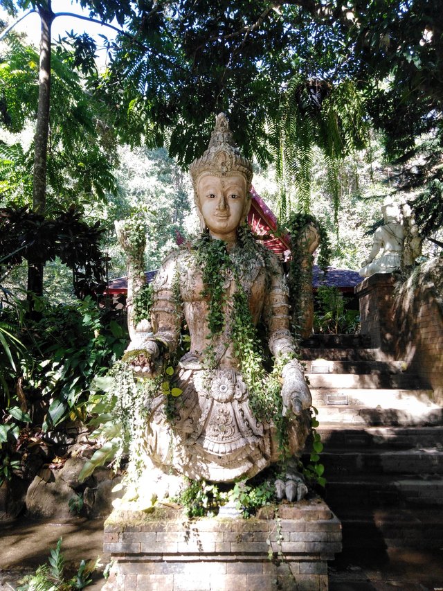 Wat Pha Lat Temple
