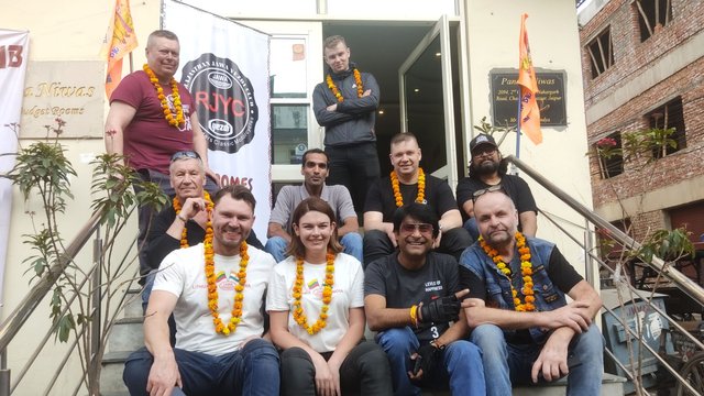 With Hameer Singh and other motorcycle enthusiasts. Outside the hotel, members of the Rajasthan Jawa Jezdi Club welcomed with flower necklaces