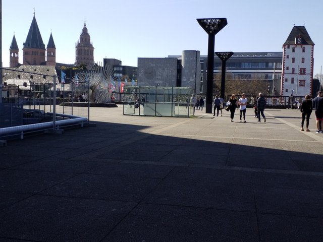 Public plaza adjacent to the Kammerspiele