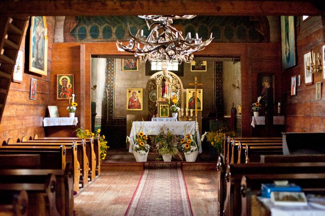 Smolnik, Wooden Church Inside