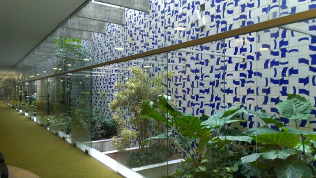 View of the wall in the parliament's living room where you can see a sample of Amazonian plant diversity 