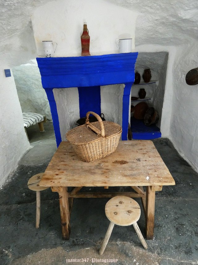 Small dining room and rudimentary furniture