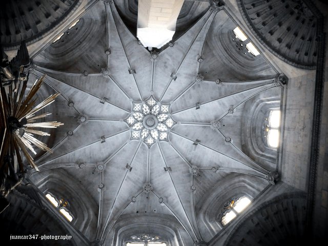 Dome and eight-pointed star