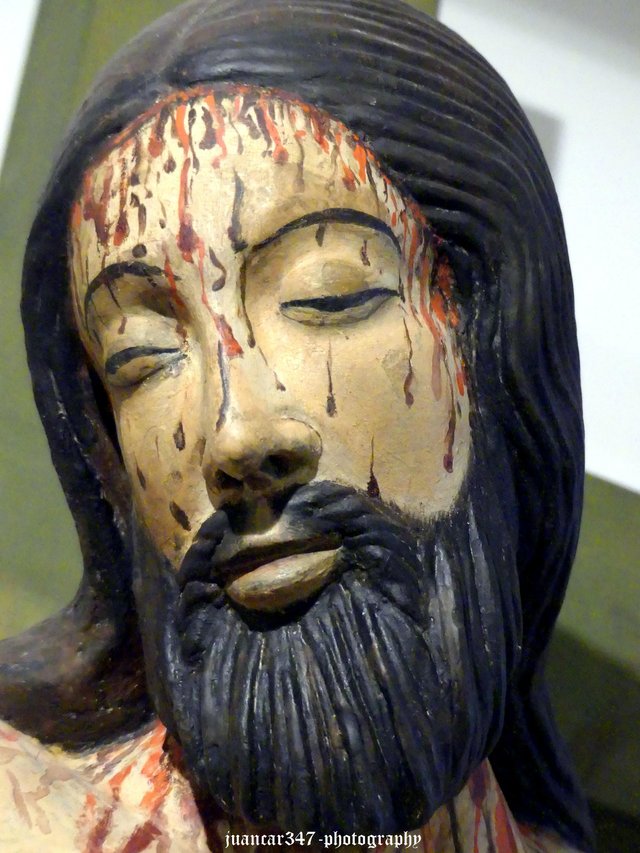 Anónimo: Cristo gótico, siglo XIV