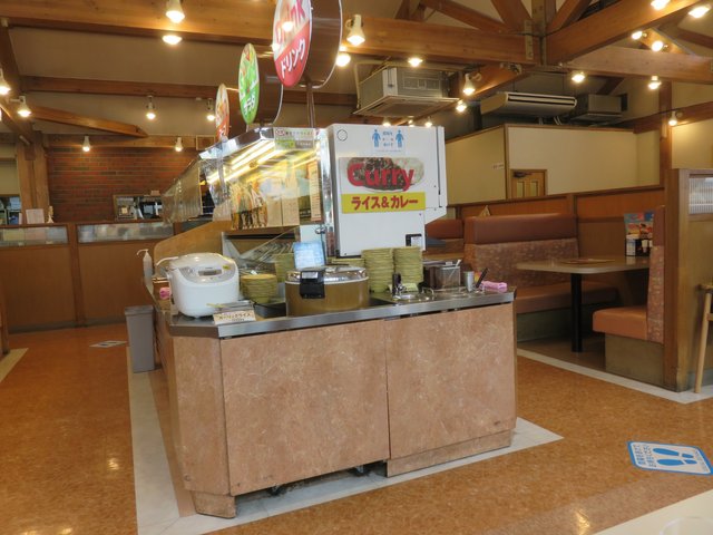 A standard salad and curry bar in the restaurant.