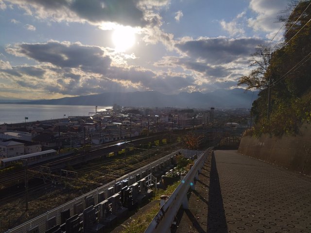 Nearly at the end of my walk, looking over Kozu station.