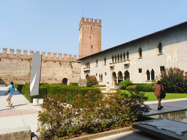 The inner courtyard of the Castelvecchio