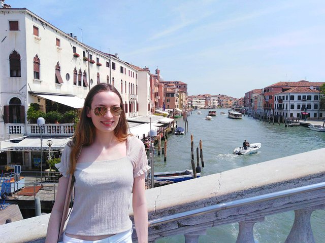 The first picture of me in Venedig on Ponte degli Scalzi