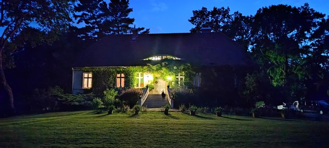 Heinrichshöfen by night