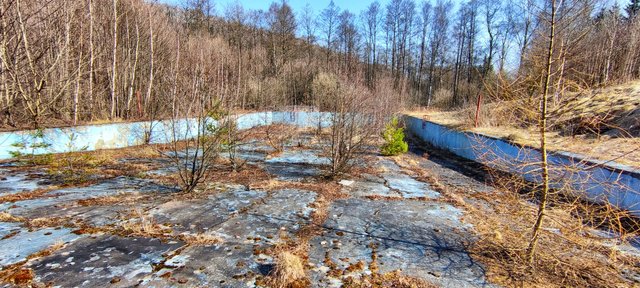 The old pool, victim of times