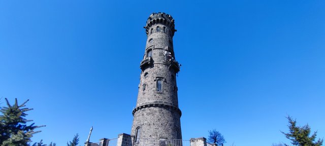 Blue sky, old stones