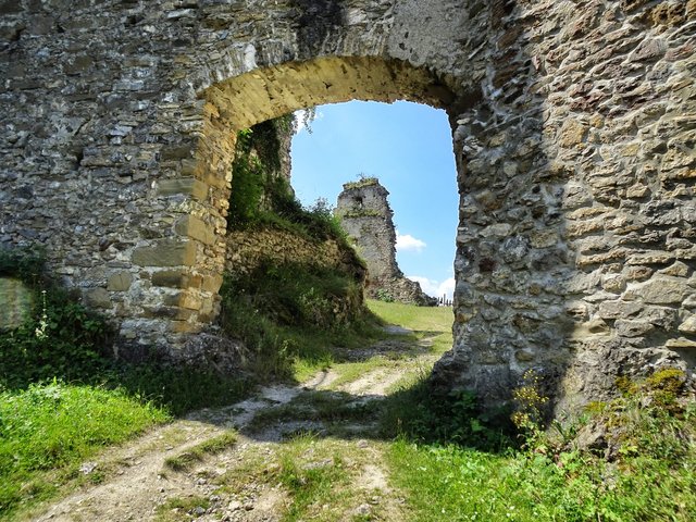 The door to the castle