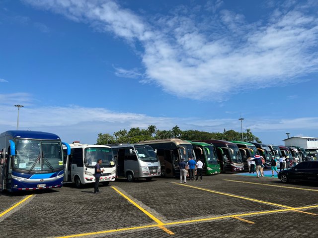 Cruise in the Southern Caribbean. Day 4. Costa Rica. Arrival at the coast.